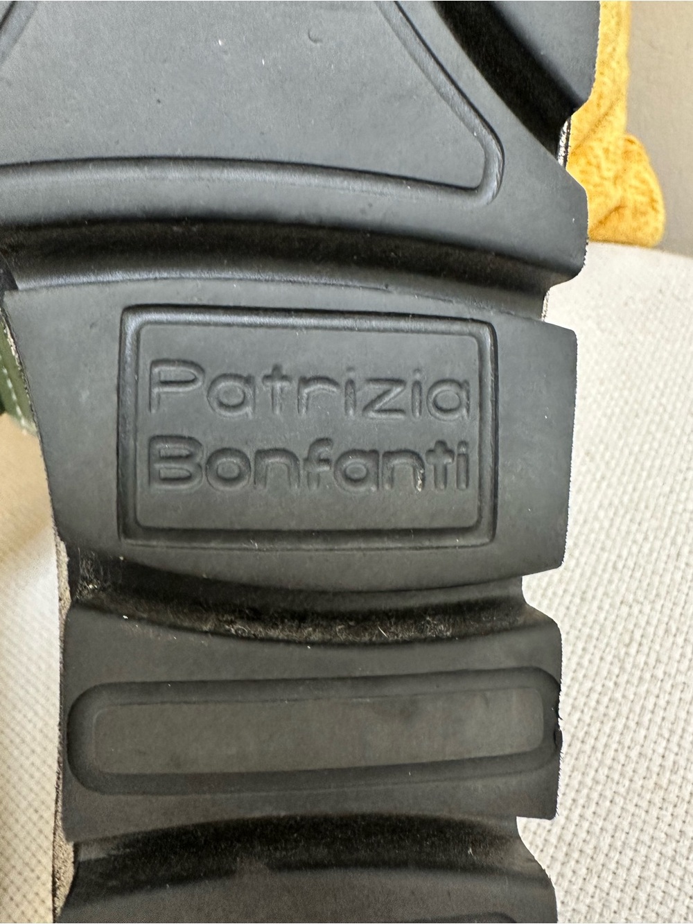 Patrizia Bonfanti Green Slides- euro Sze 37 = US sze 6 1/2 -GREAT CONDITION - Picture 9 of 10